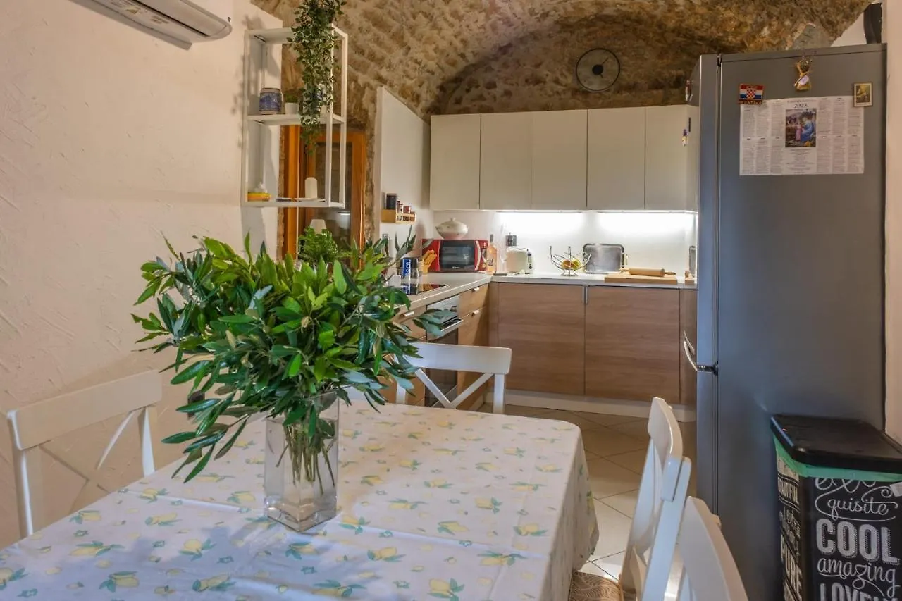 Casa Angelo Villa Nerezine